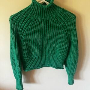Green turtle neck sweater